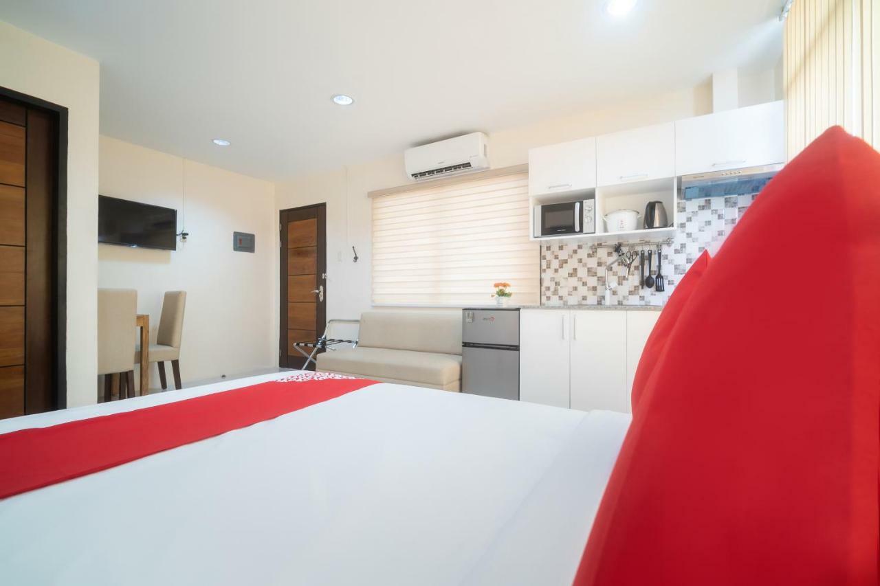Oyo 199 Solange Apartelle Davao City Eksteriør billede